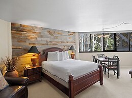 Silver King by All Seasons Resort Lodging