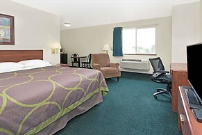 Super 8 by Wyndham Windsor