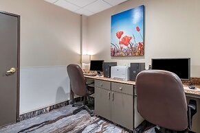 BEST WESTERN PLUS McKinney Inn & Suites