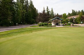 Meadow Lake Resort & Condos