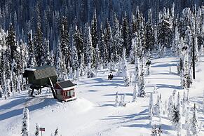 Meadow Lake Resort & Condos