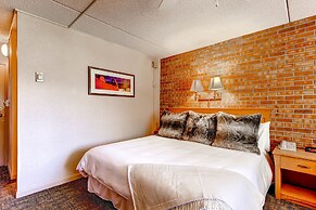 Mountain Chalet Snowmass