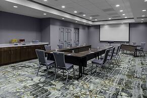 Hampton Inn & Suites Arlington Crystal City DCA