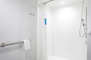 Hampton Inn & Suites Arlington Crystal City DCA