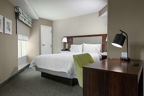 Hampton Inn & Suites Arlington Crystal City DCA