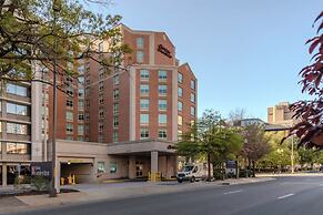 Hampton Inn & Suites Arlington Crystal City DCA