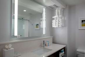 Hampton Inn & Suites Arlington Crystal City DCA