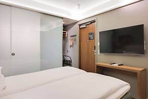 Comfort Hotel Xpress Helsinki Airport Terminal