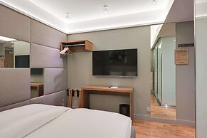 Comfort Hotel Xpress Helsinki Airport Terminal