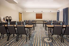 Hawthorn Suites by Wyndham Livermore Wine Country