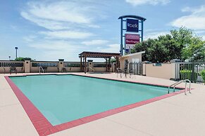 La Quinta Inn & Suites by Wyndham Weatherford