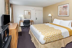 Days Inn by Wyndham Fort Wayne