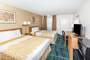 Days Inn by Wyndham Fort Wayne