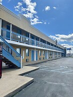 Days Inn by Wyndham Fort Wayne