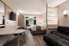 Microtel Inn & Suites by Wyndham Florence/Cincinnati Airport