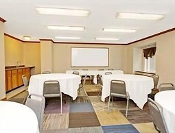 Microtel Inn & Suites by Wyndham Florence/Cincinnati Airport