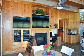 The Americana Village