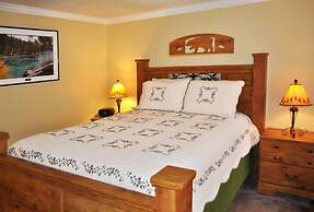 The Americana Village