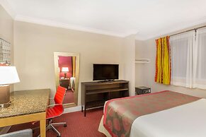 Ramada by Wyndham Miami Springs/Miami International Airport