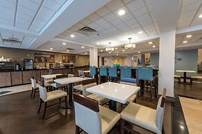 Wingate by Wyndham Chicago Schaumburg