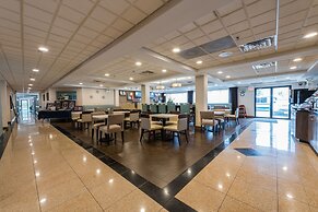 Wingate by Wyndham Chicago Schaumburg