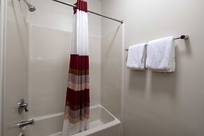 Red Roof Inn & Suites Dover Downtown