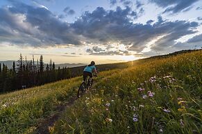 Sun Peaks Grand Hotel & Conference Centre