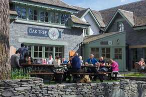 The Oak Tree Inn