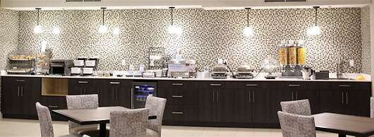 Best Western Peace Arch Inn