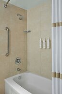 Halifax Marriott Harbourfront Hotel