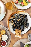 Halifax Marriott Harbourfront Hotel