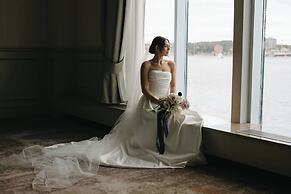 Halifax Marriott Harbourfront Hotel