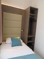 Glendale Hyde Park Hotel