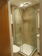 Glendale Hyde Park Hotel