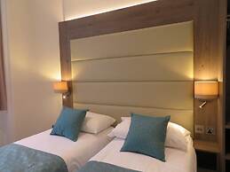 Glendale Hyde Park Hotel