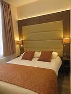 Glendale Hyde Park Hotel