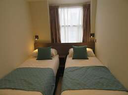 Glendale Hyde Park Hotel