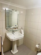 London Elizabeth Hotel