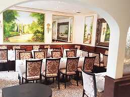 London Elizabeth Hotel