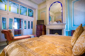 London Elizabeth Hotel