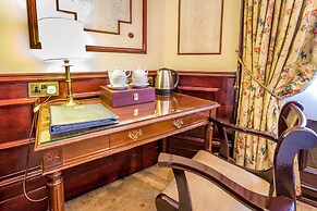 London Elizabeth Hotel