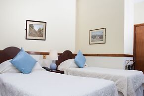 London Elizabeth Hotel