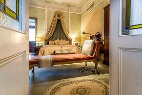 London Elizabeth Hotel