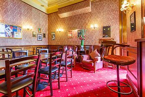 London Elizabeth Hotel