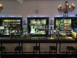 The Highlands Inn