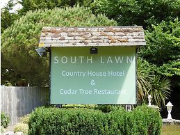 South Lawn Hotel