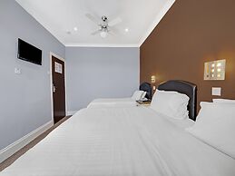 OYO Bostons Manor Hotel, Hanwell London