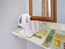 OYO Bostons Manor Hotel, Hanwell London