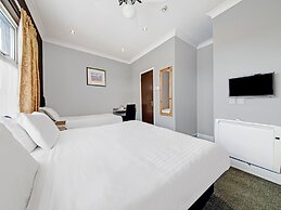 OYO Bostons Manor Hotel, Hanwell London