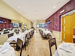 OYO Bostons Manor Hotel, Hanwell London